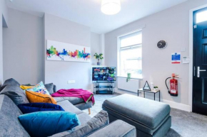 Stunning Refurbished House - Free WIFI - sleeps 5